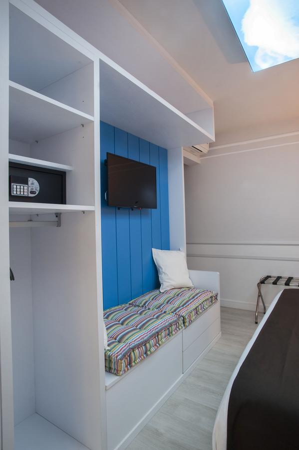 Hotel Ribes Roges Виланова-и-ла-Желтру Экстерьер фото